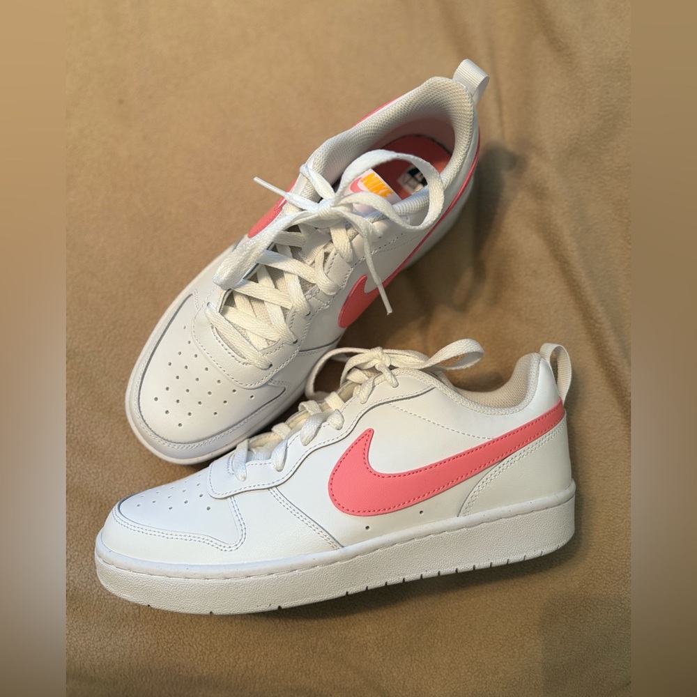 NEW Nike Court Borough Low 2 sneakers